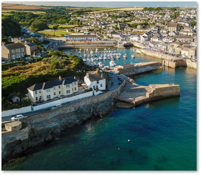 Harbour with boats and the sea in Cornwall